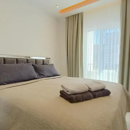 Yekta Kingdom Trade Center 1+1 Appartement *