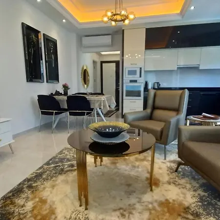 Yekta Kingdom Trade Center 1+1 Appartement Alanya