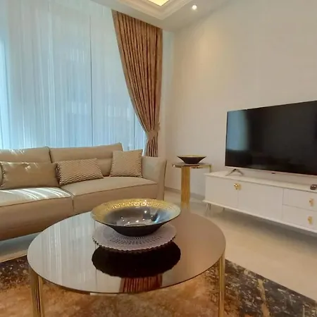 Yekta Kingdom Trade Center 1+1 Apartment